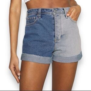 Hollister Mom Shorts Size 00 23